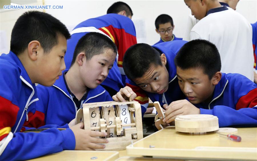 #CHINA-BEIJING-MIDDLE SCHOOL-SCIENCE (CN)
