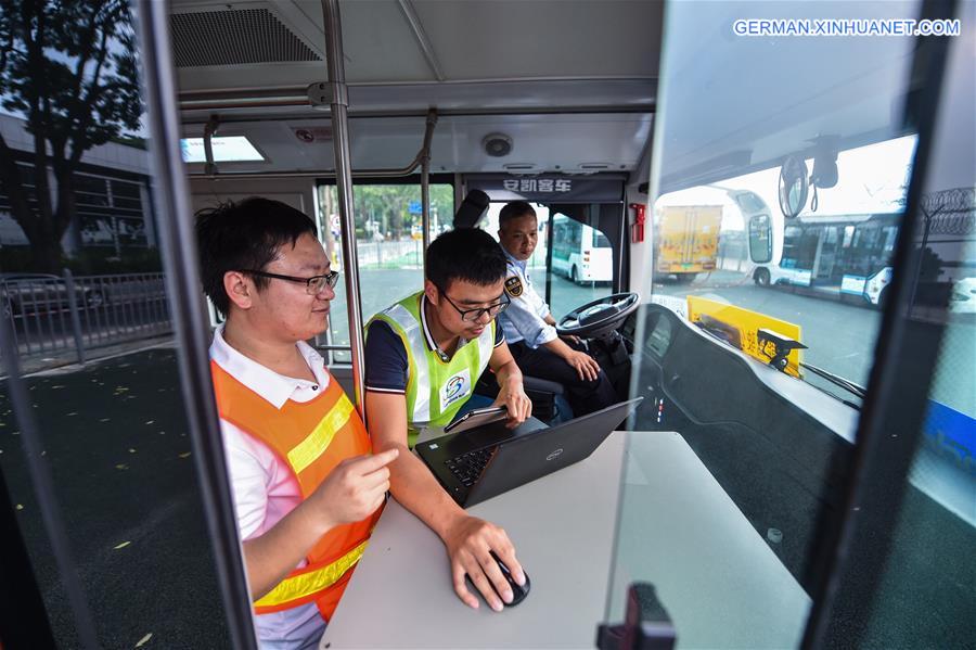 CHINA-SHENZHEN-SELF-DRIVING BUSES (CN)