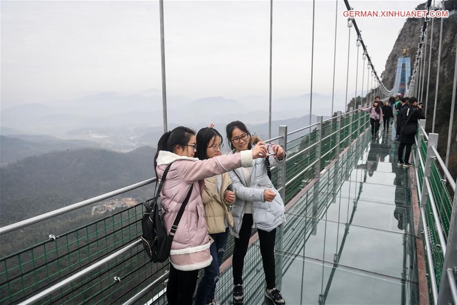 CHINA-ANHUI-GLASS BRIDGE (CN)
