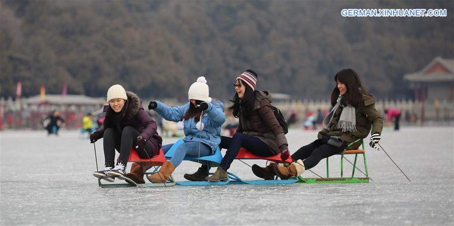 #CHINA-BEIJING-SUMMER PALACE-ICE SKATING (CN)