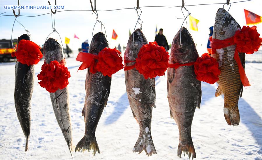 CHINA-INNER MONGOLIA-WINTER FISHING (CN)