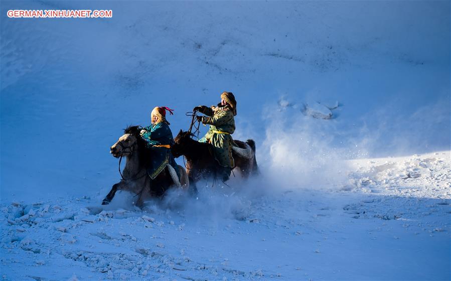 CHINA-INNER MONGOLIA-SNOWFIELD HORSE TAMING (CN)