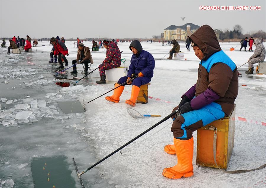 CHINA-HEBEI-TANGSHAN-WINTER FISHING (CN)