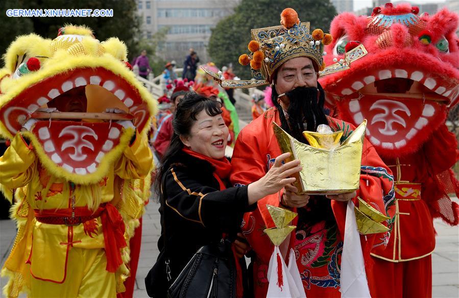 CHINA-XI'AN-TEMPLE FAIR (CN)