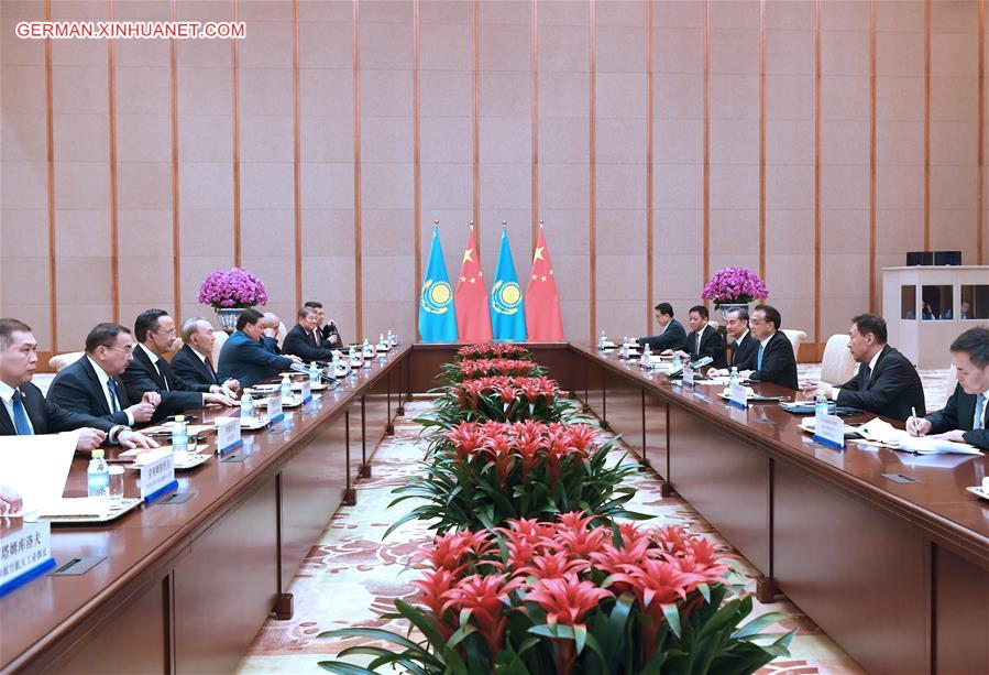CHINA-BEIJING-LI KEQIANG-KAZAKH PRESIDENT-MEETING (CN)