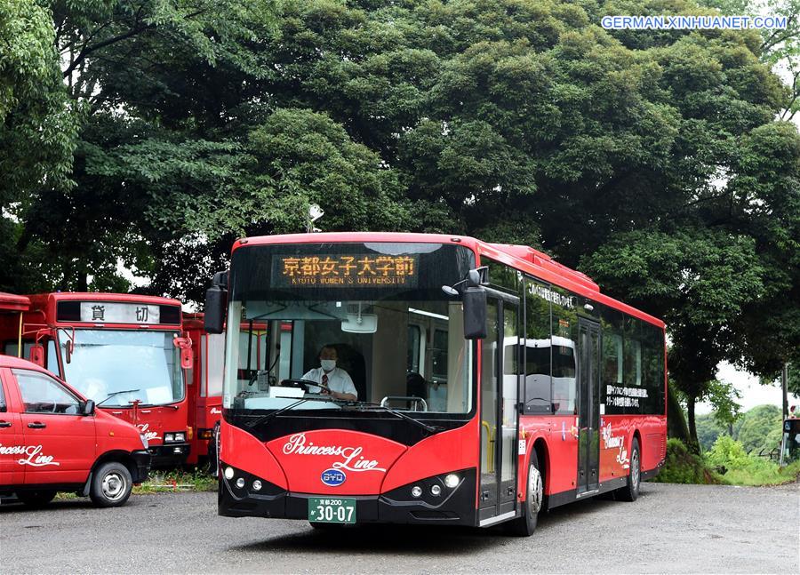 BYD-Elektrobus dient in Kyoto von Japan