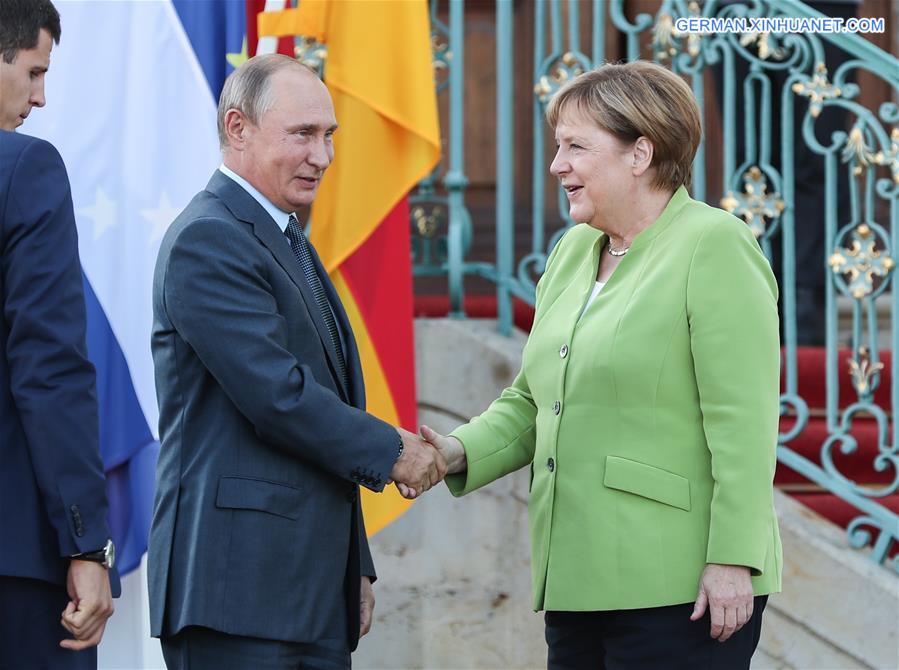 GERMANY-MESEBERG-MERKEL-RUSSIA-PUTIN-MEETING