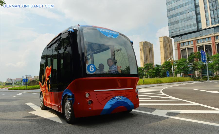 #CHINA-FUJIAN-AUTO-PILOT BUS (CN)