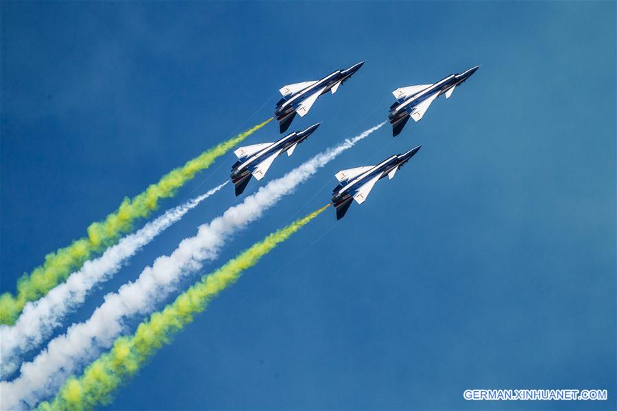 RUSSIA-KUBINKA AIRPORT-CHINA-AIR FORCE AEROBATICS TEAM-PERFORMANCE