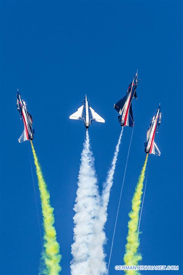 RUSSIA-KUBINKA AIRPORT-CHINA-AIR FORCE AEROBATICS TEAM-PERFORMANCE