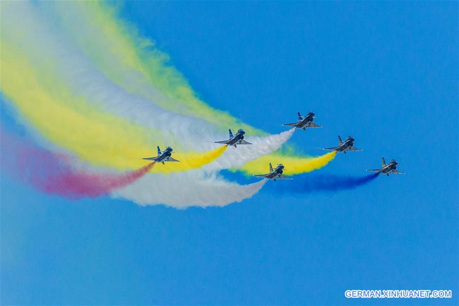 RUSSIA-KUBINKA AIRPORT-CHINA-AIR FORCE AEROBATICS TEAM-PERFORMANCE