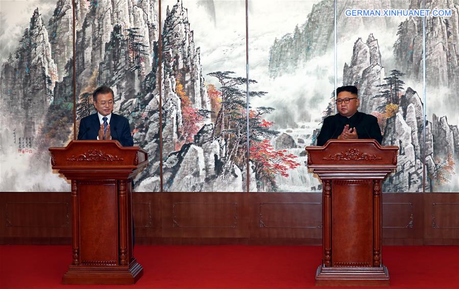 DPRK-SOUTH KOREA-SUMMIT MEETING-DOCUMENT SIGNING