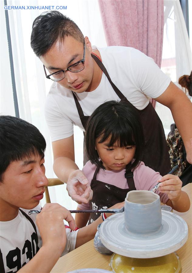 #CHINA-JIANGSU-CERAMICS MAKING-CHILDREN (CN)