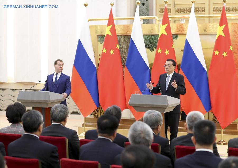 CHINA-BEIJING-LI KEQIANG-RUSSIAN PM-REGULAR MEETING-PRESS (CN)