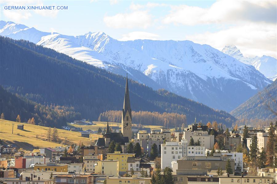 SWITZERLAND-DAVOS-AUTUMN-SCENERY