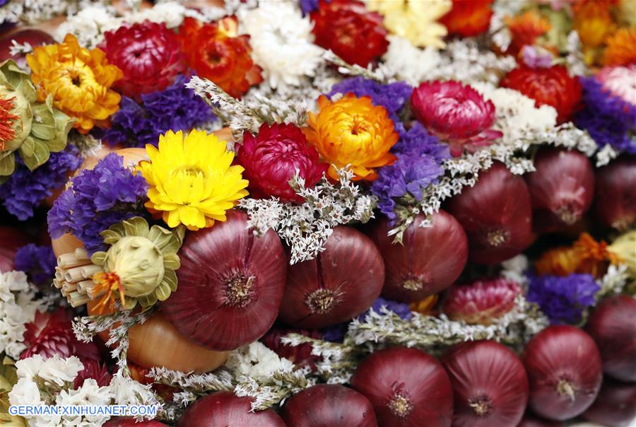SWITZERLAND-BERN-ONION MARKET-FESTIVAL