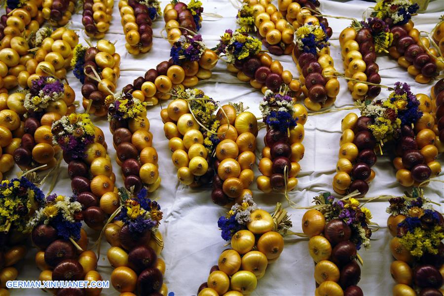 SWITZERLAND-BERN-ONION MARKET-FESTIVAL