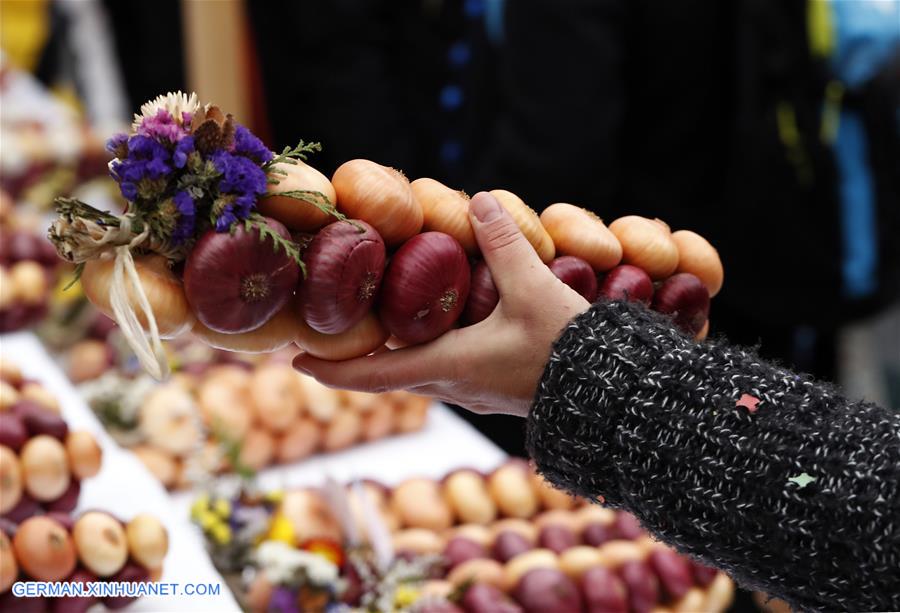 SWITZERLAND-BERN-ONION MARKET-FESTIVAL