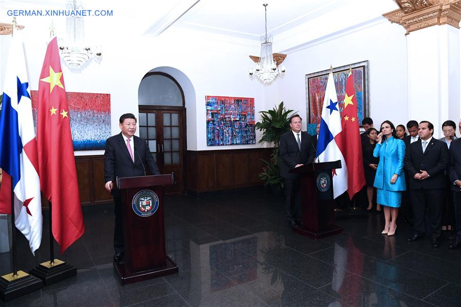 PANAMA-CHINA-PRESIDENTS-ENTREPRENEURS-MEETING