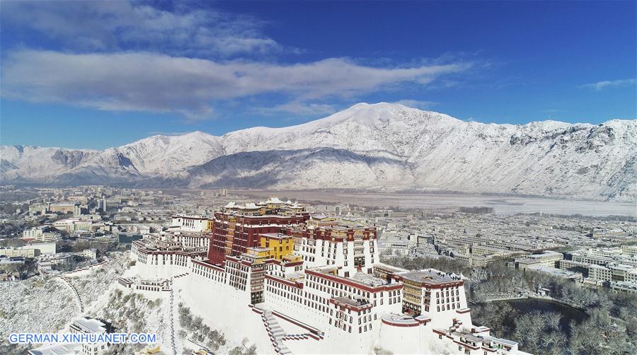 CHINA-TIBET-LHASA-SNOW (CN)