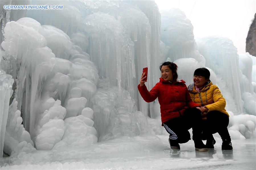 #CHINA-HEBEI-FROZEN WATERFALL (CN)