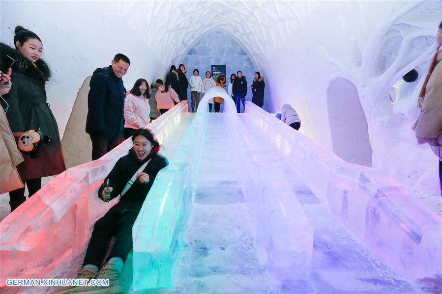 CHINA-INNER MONGOLIA-HULUN BUIR-ICE AND SNOW HOTEL (CN)