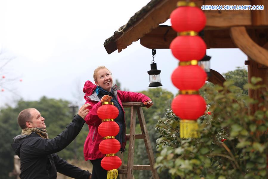 #CHINA-SPRING FESTIVAL-RED LANTERN (CN)