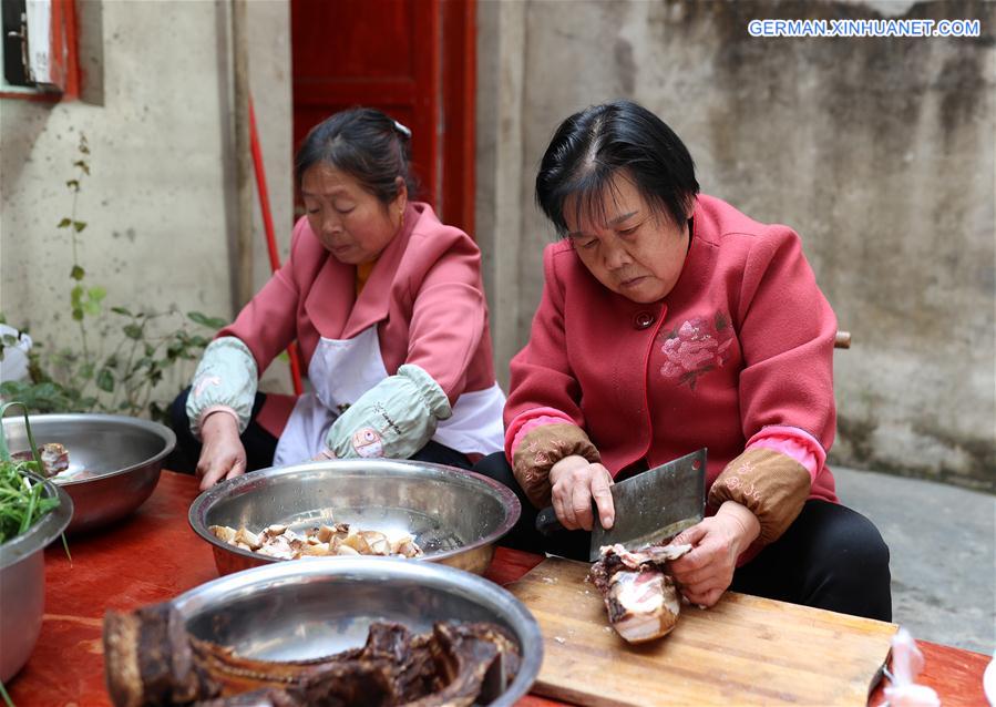 #CHINA-GUIZHOU-TONGREN-TRADITIONAL FOOD (CN)