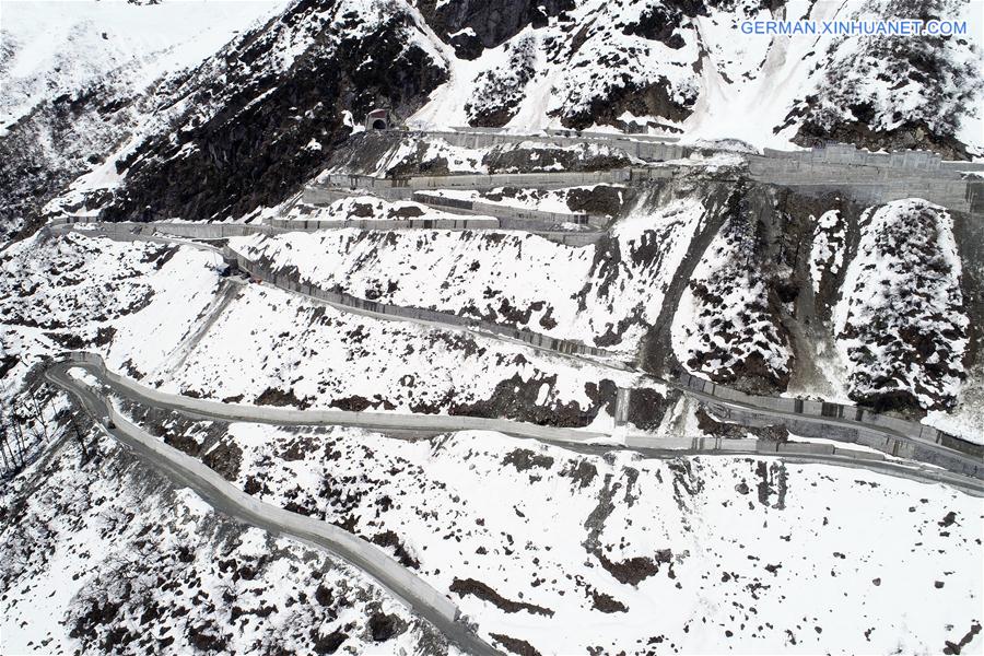 (InTibet)CHINA-TIBET-NYINGCHI-MEDOG
