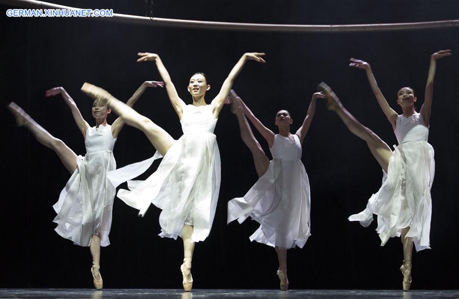 LATVIA-RIGA-CHINA-BALLET-PERFORMANCE-TANG YIN