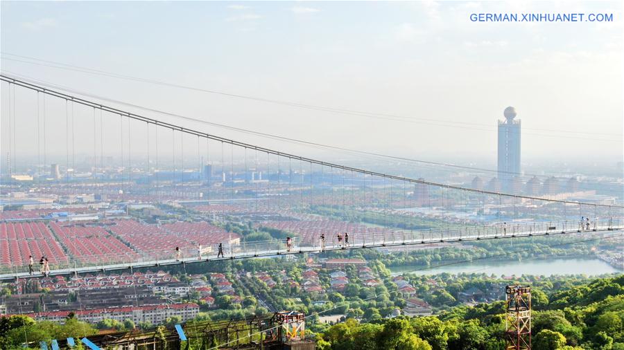 #CHINA-JIANGSU-JIANGYIN-GLASS BRIDGE (CN)