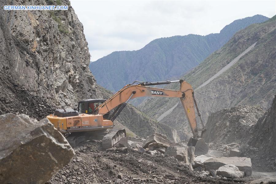 KYRGYZSTAN-JALAL-ABAD-CHINA-CONSTRUCTION-ROAD