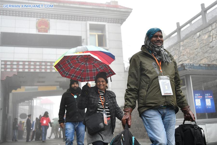 CHINA-TIBET-NATHU LA PASS-INDIAN PILGRIMS (CN)