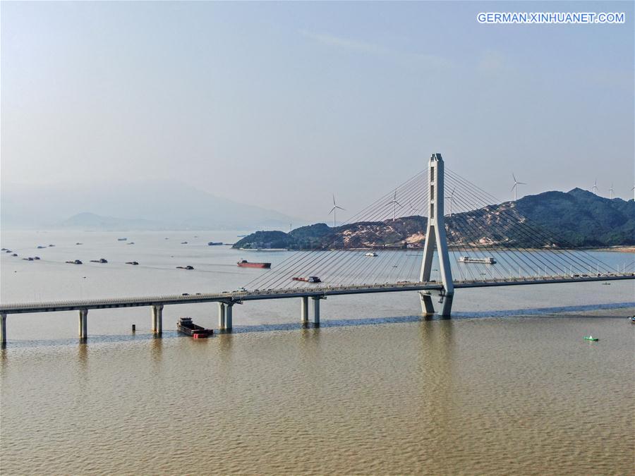 CHINA-JIANGXI-POYANG LAKE-BRIDGE-OPENING (CN)