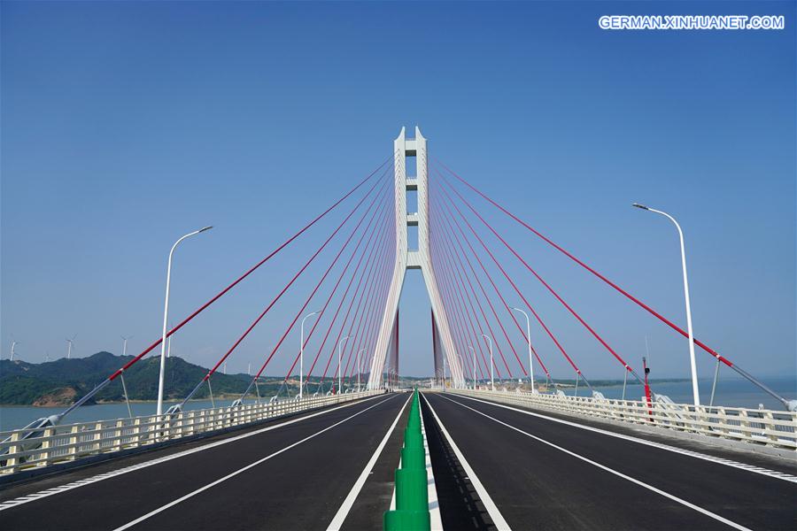CHINA-JIANGXI-POYANG LAKE-BRIDGE-OPENING (CN)