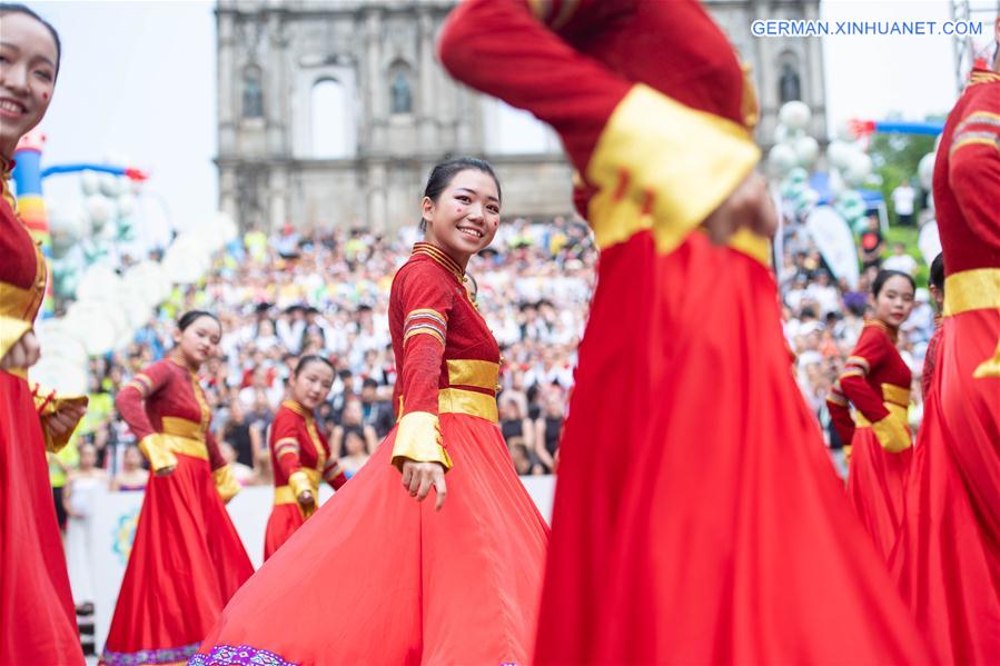 CHINA-MACAO-INT'L YOUTH DANCE FESTIVAL-PARADE (CN)