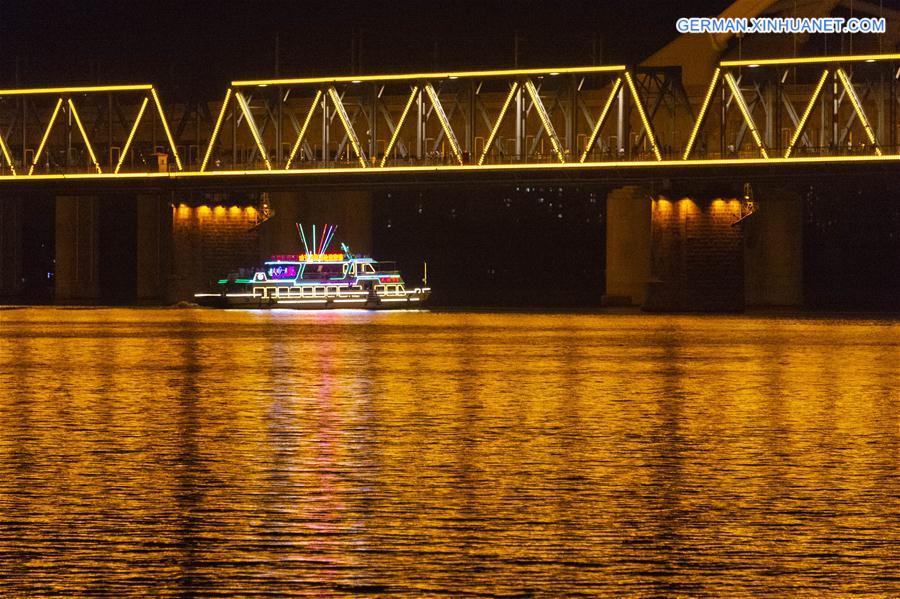 CHINA-HARBIN-RAILWAY BRIDGE-TOURISM(CN)