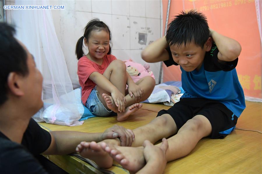 CHINA-JIANGXI-NANCHANG-MIGRANT WORKER-CHILDREN-SUMMER VACATION (CN)