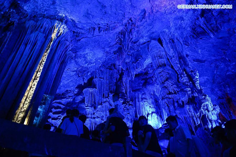 CHINA-ZHEJIANG-TONGLU-KARST CAVE-SCENERY (CN)