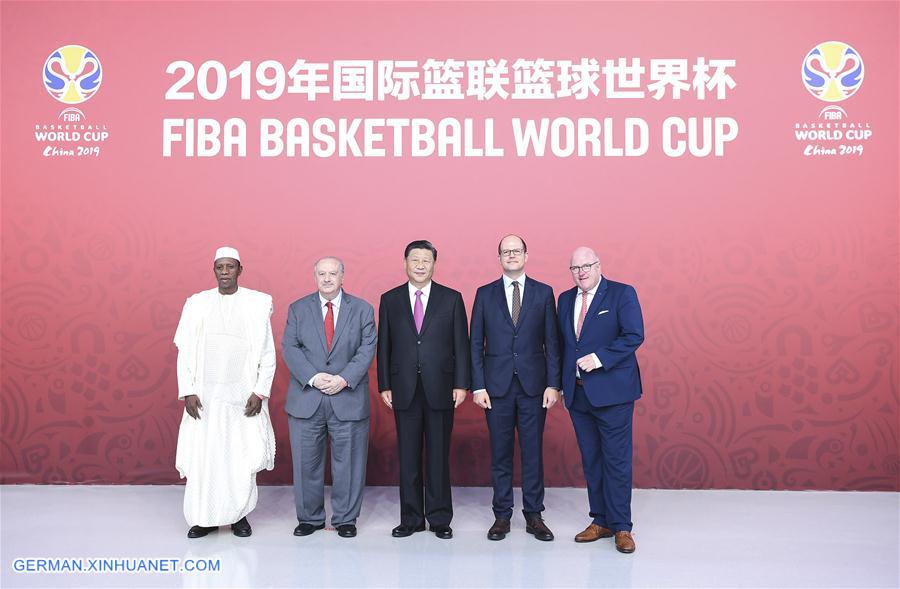 CHINA-BEIJING-XI JINPING-FIBA PRESIDENT-MEETING (CN)