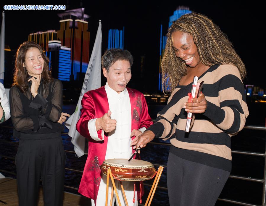 (SP)CHINA-WUHAN-TENNIS-LI NA-VENUS WILLIAMS(CN)