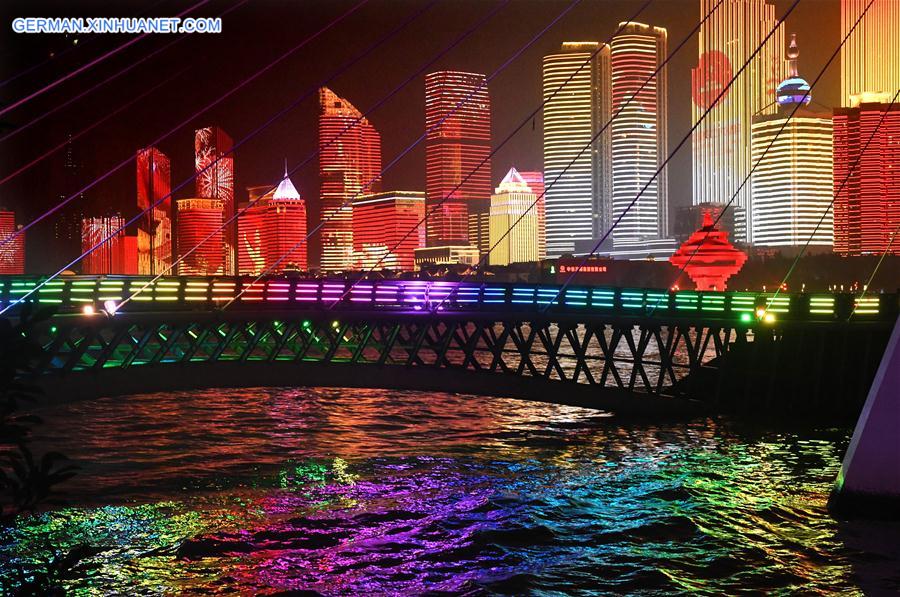 CHINA-QINGDAO-NATIONAL DAY-LIGHT SHOW (CN)