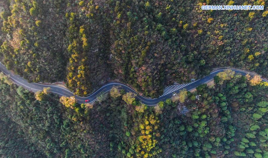 CHINA-JIANGXI-LUSHAN MOUNTAIN-SCENERY (CN)