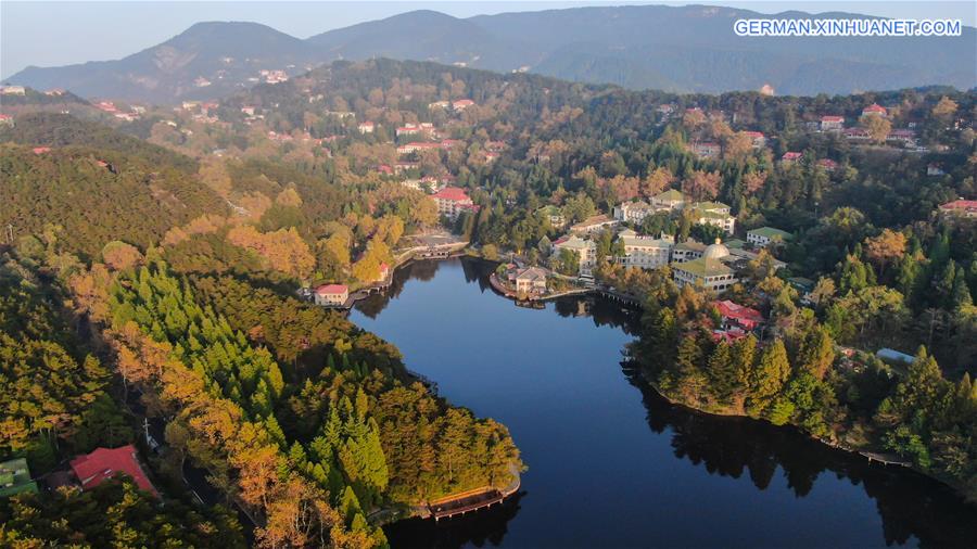 CHINA-JIANGXI-LUSHAN MOUNTAIN-SCENERY (CN)