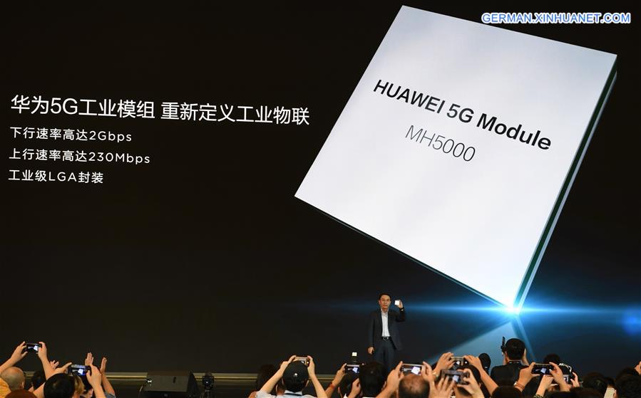 CHINA-GUANGDONG-SHENZHEN-HUAWEI-SMARTPHONE SALES (CN)