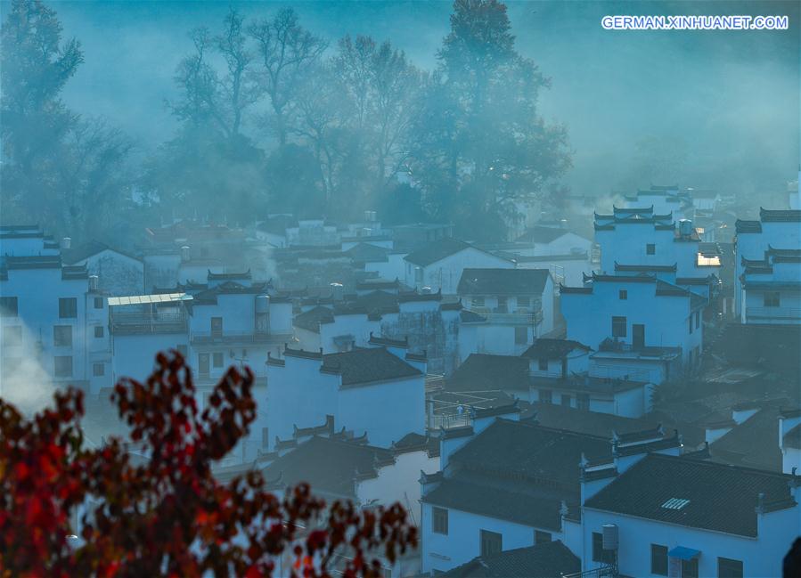 CHINA-JIANGXI-WUYUAN-TOURISM-SCENERY (CN)