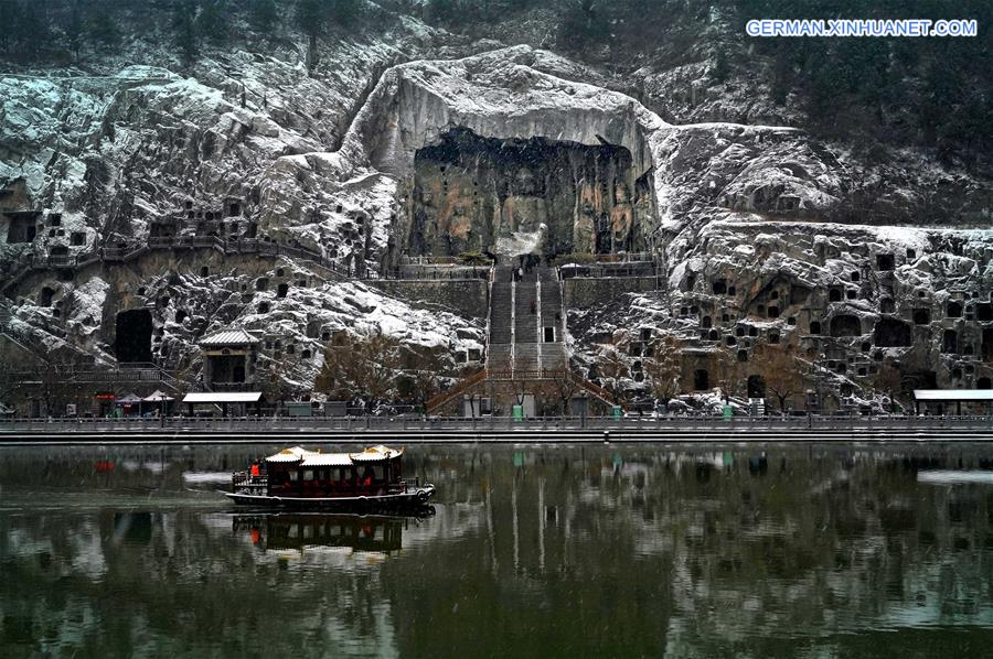 CHINA-HENAN-LONGMEN GROTTOES (CN)