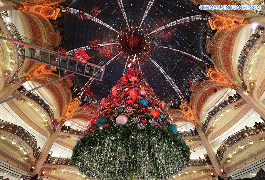 FRANCE-PARIS-GALERIES LAFAYETTE-CHRISTMAS TREE