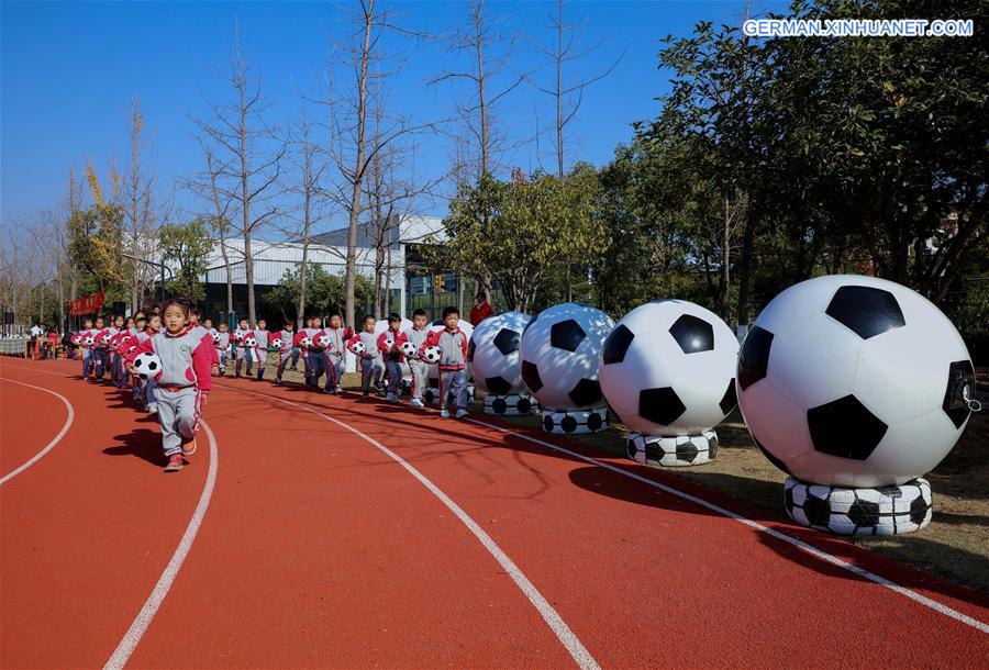 CHINA-ZHEJIANG-CHANGXING-FUN GAMES-FOOTBALL (CN)