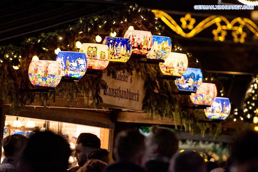 AUSTRIA-VIENNA-CHRISTMAS MARKET